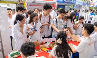 bce456f1e67802b7f903.jpg