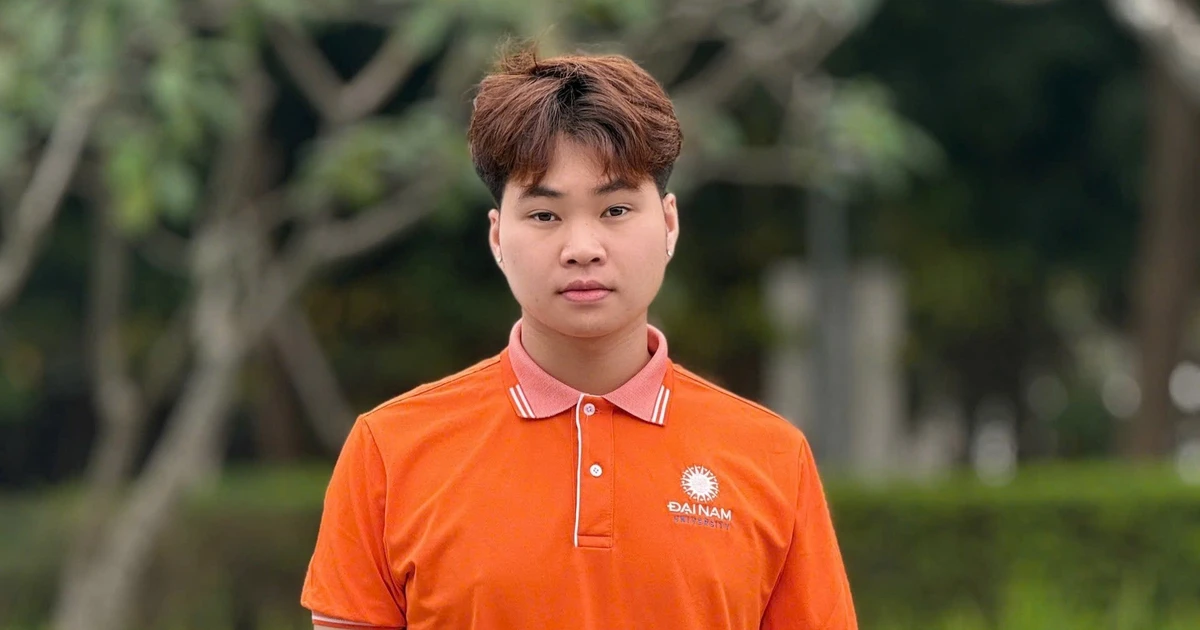 Nam sinh Thái Điện Biên vượt khó trở lại giảng đường, rinh học bổng ngay kỳ đầu tiên