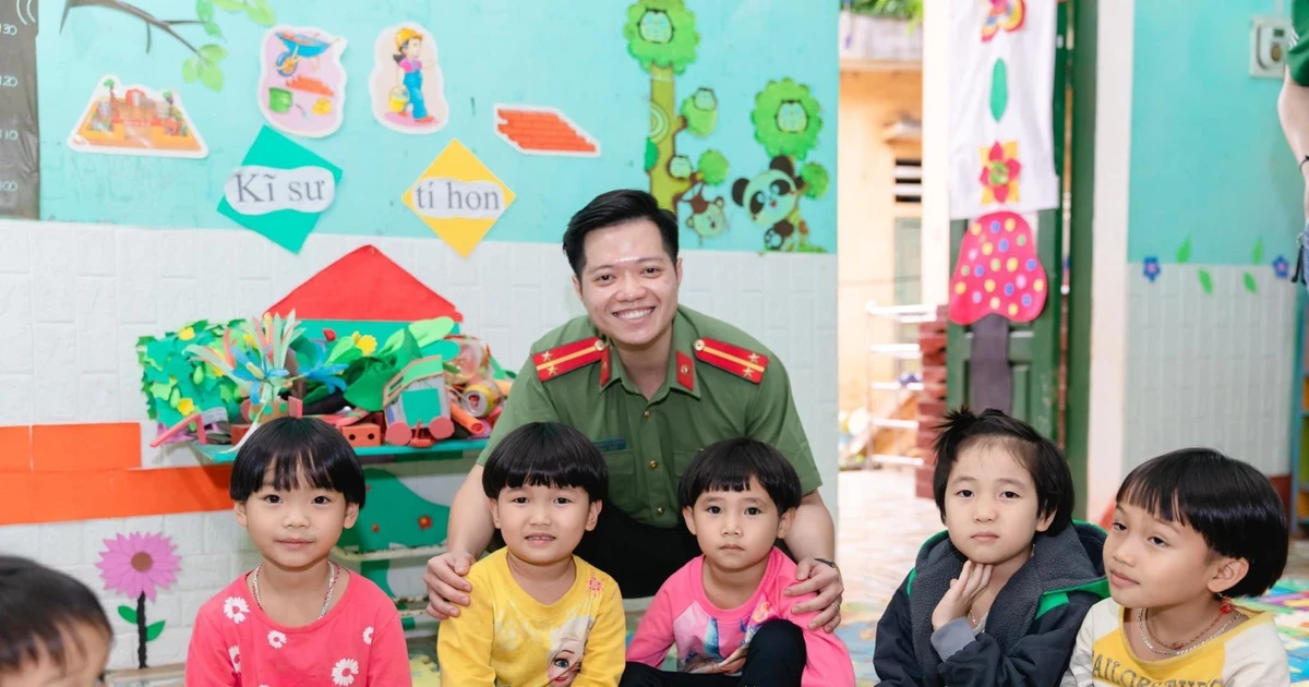 Trung úy Công an trẻ tuổi cháy hết mình với công tác Đoàn