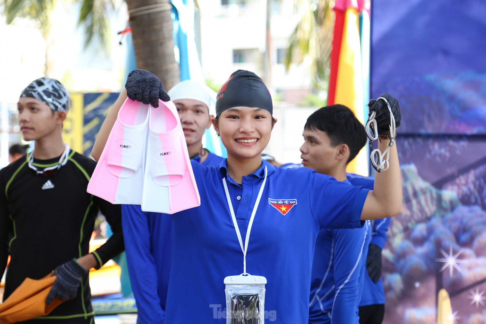 bf2cb64c341813356c63.jpg