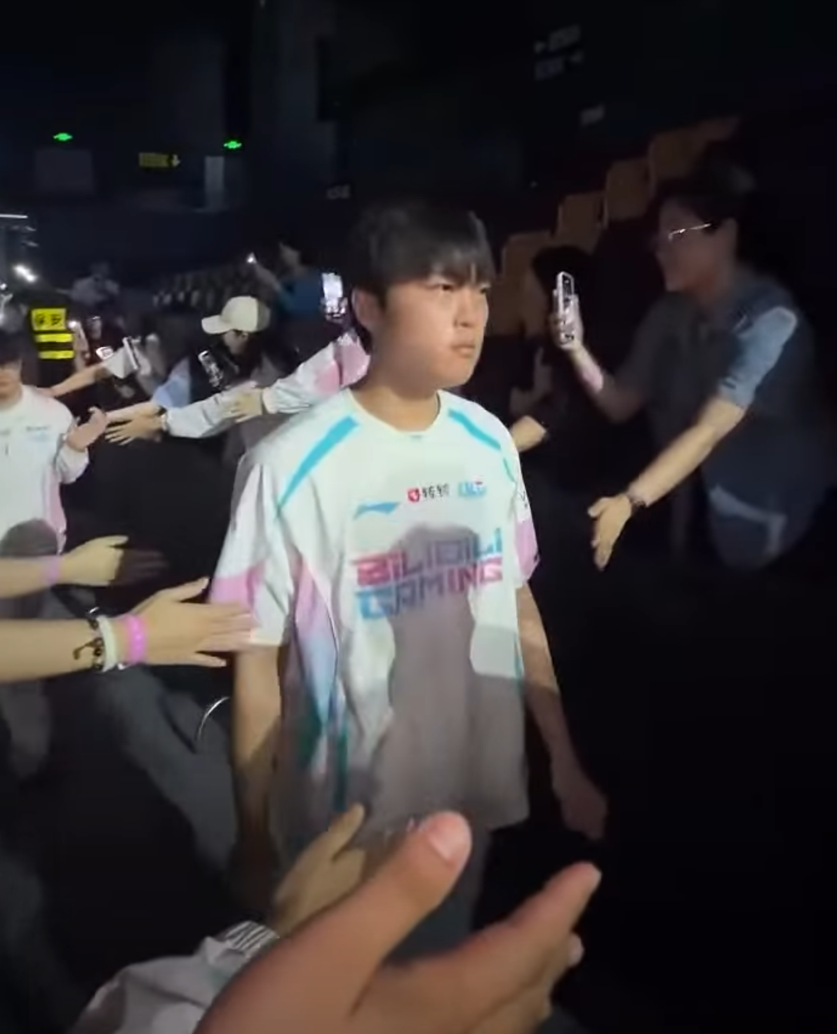 bf5b917b7819e4fb2da1.png