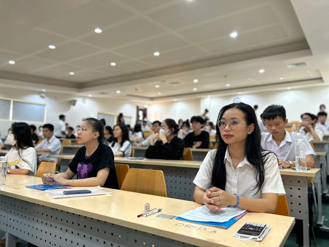 Cảnh báo: Nhiều bạn trẻ đang hiểu lầm về xét tuyển sớm Đánh giá năng lực rồi nè!