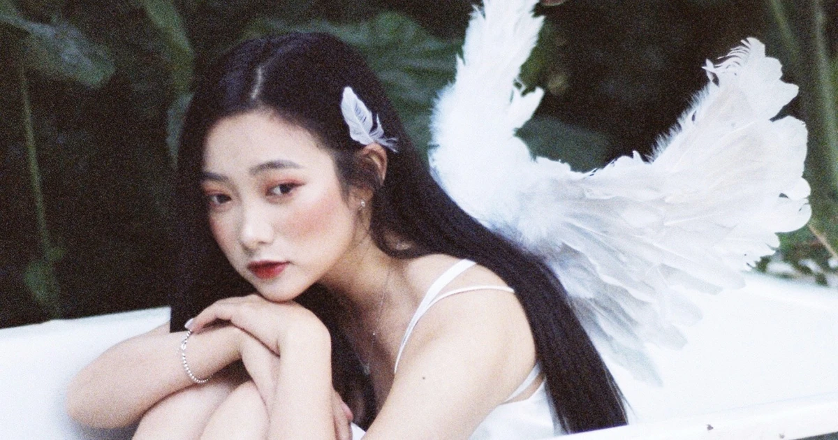 Cô giáo dạy Toán kiêm luôn nghề mẫu ảnh và photographer - combo tài năng gì đây! ✨