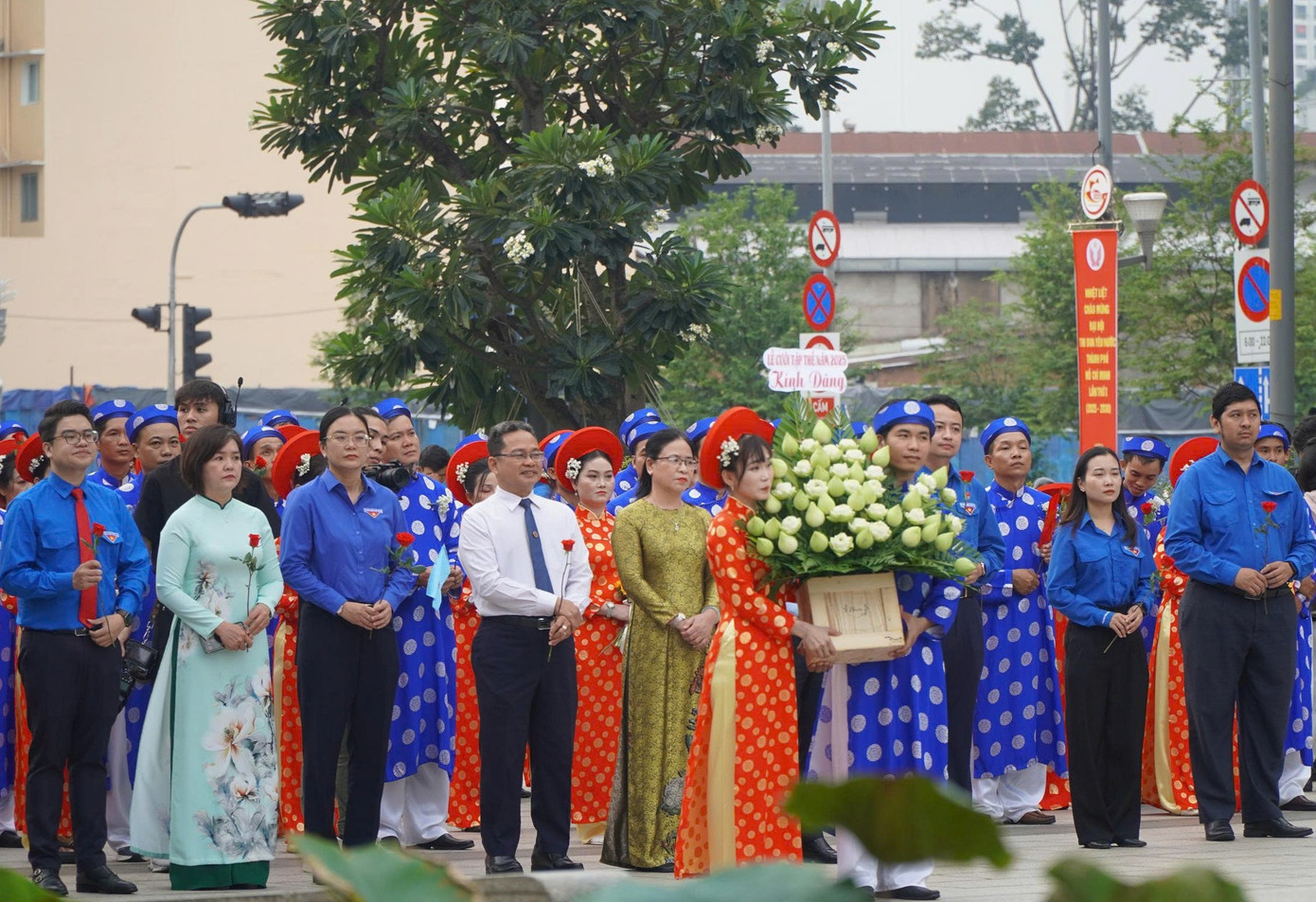 bfc22be327dee07b9d41.jpg