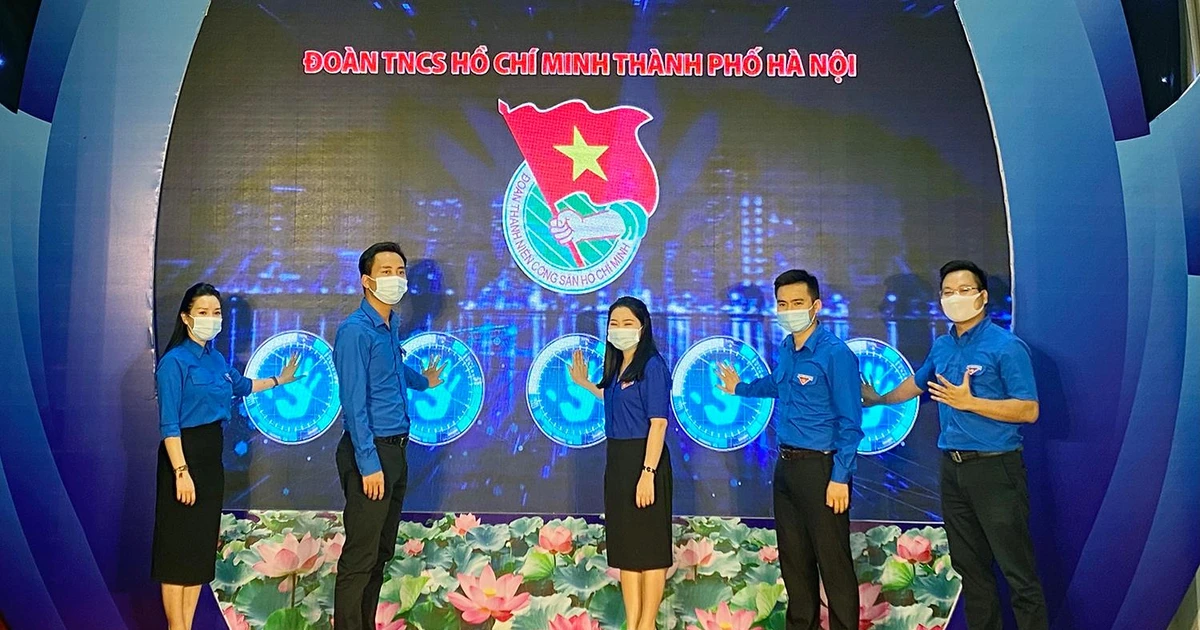 Gen Z Hà Nội "cháy" hết mình học và làm theo lời Bác