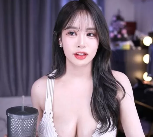 c1e474beb6c20e9c2732.png
