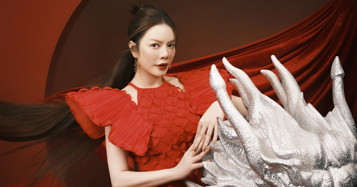 Lý Nhã Kỳ visual đỉnh chóp trước Tết Giáp Thìn: 'Giờ bớt tham vọng, mở lòng và tự protect bản thân nhiều hơn'