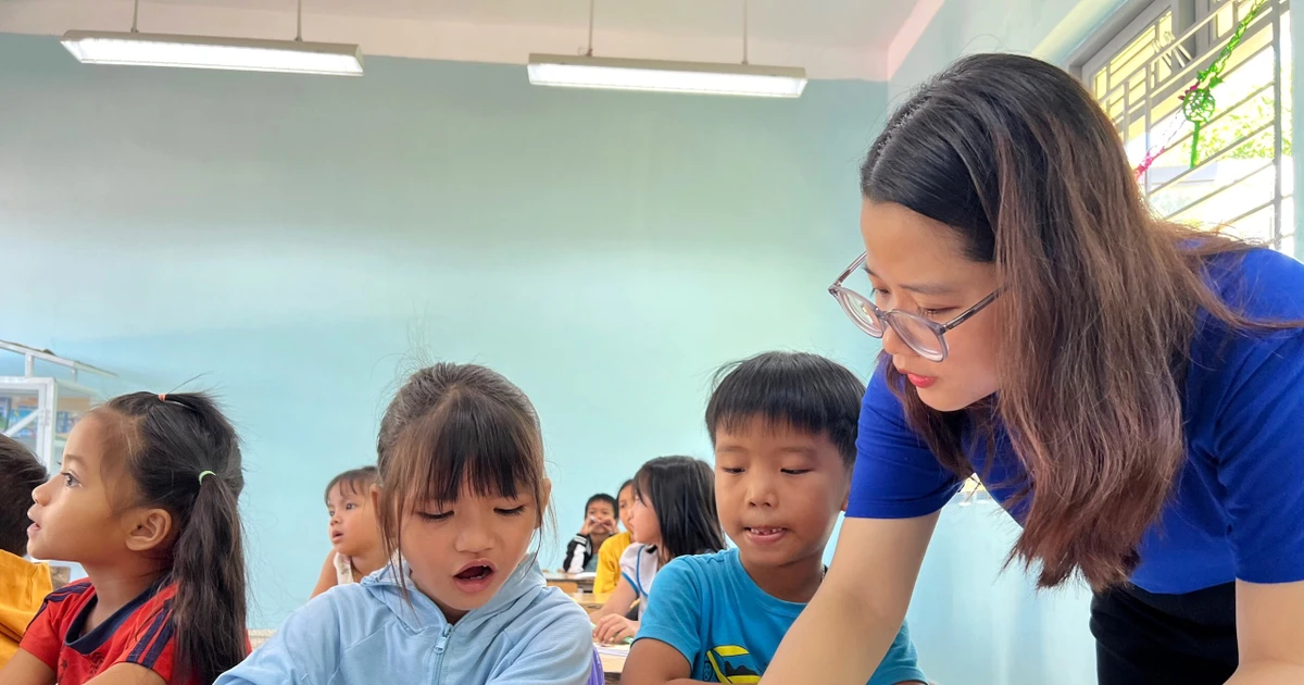 Nữ sinh Y Đa khoa "cháy hết mình" với hoạt động Đoàn - Hội: Tuổi trẻ đúng nghĩa!