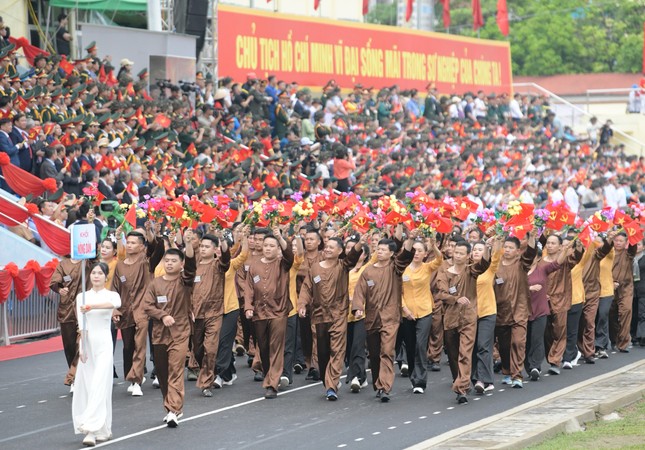 c57557e806cdf2148146.jpg