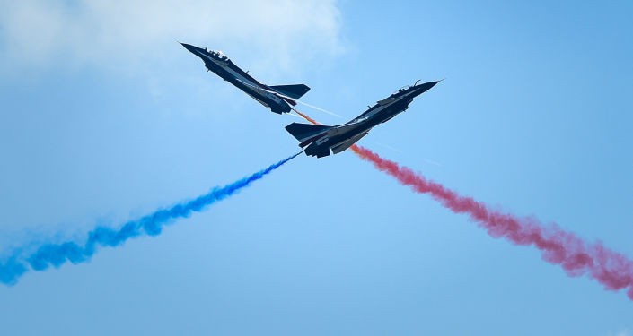 c589025f173b3b5b9408.jpg