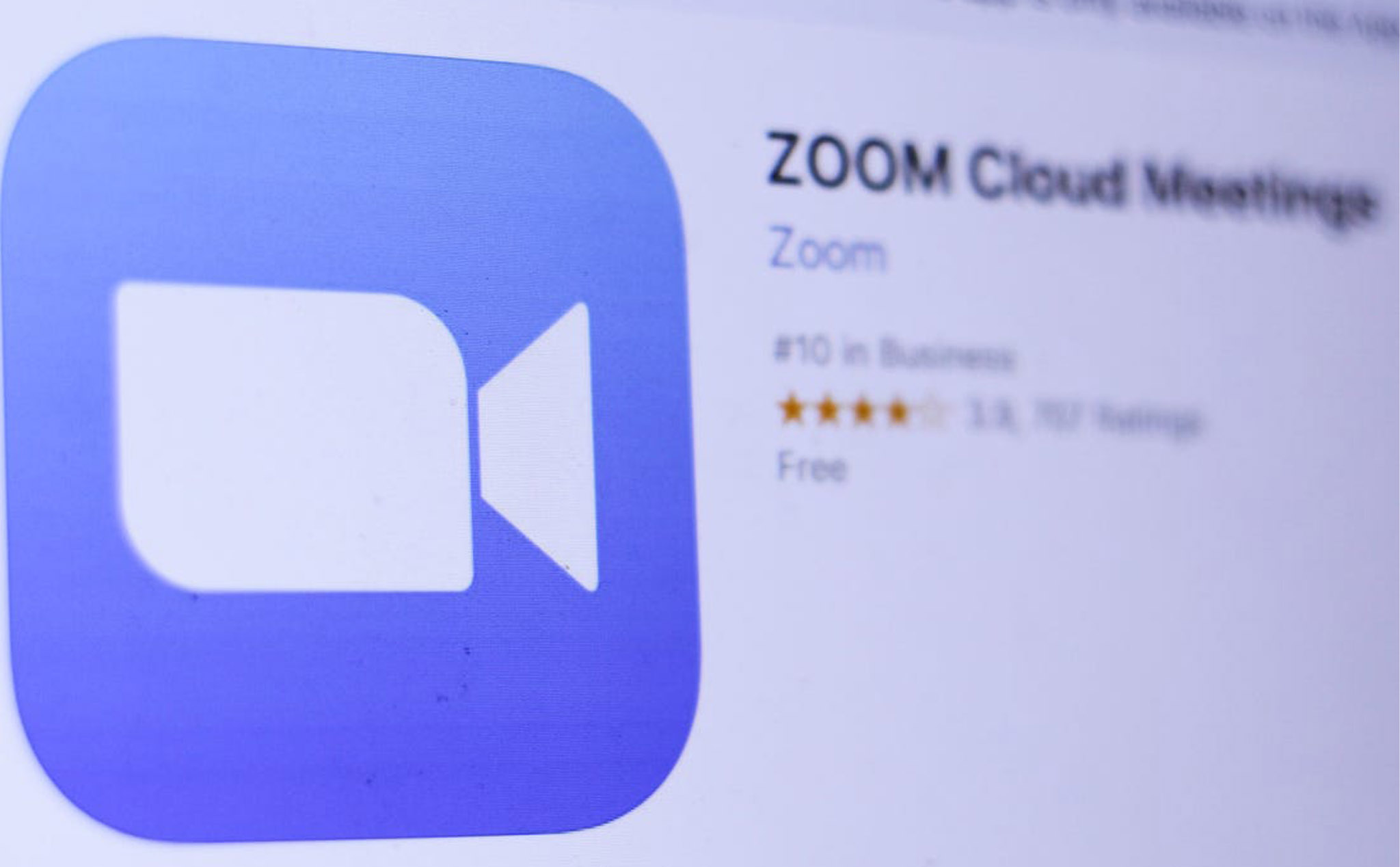 Trường học ở New York "đá" Zoom ra đường vì sợ bị hack thông tin