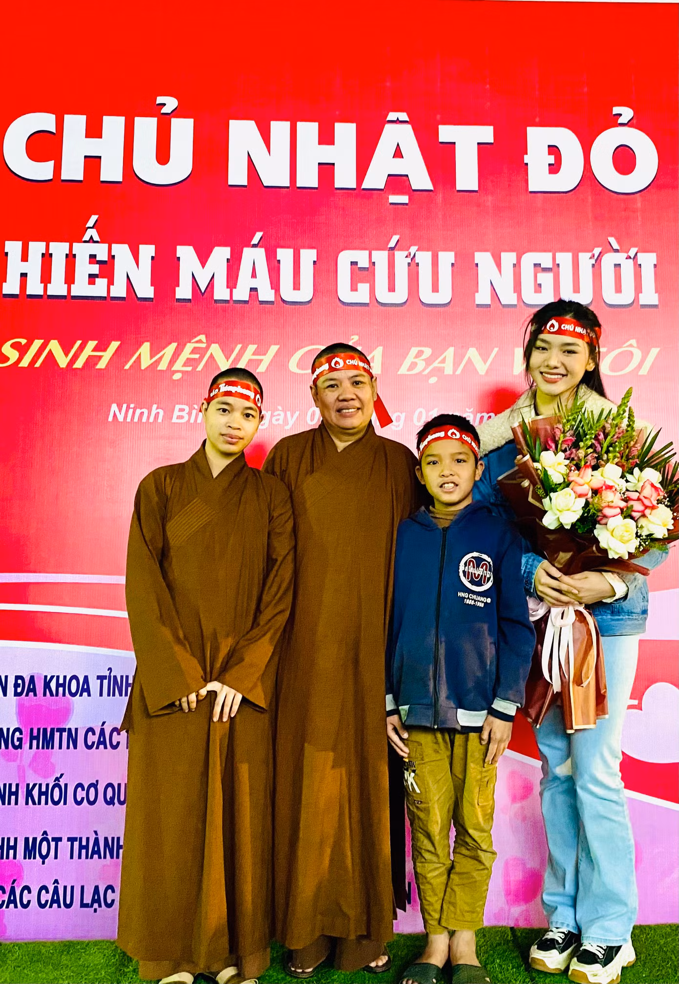 c5f9c3fd03961e19d636.jpg