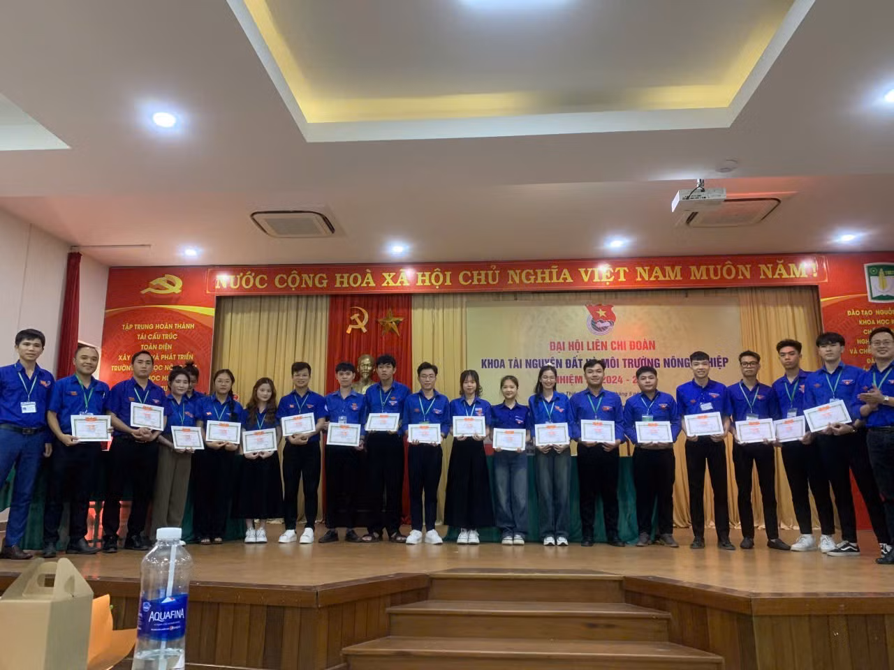 c6bdda14caa82b9881c6.jpg
