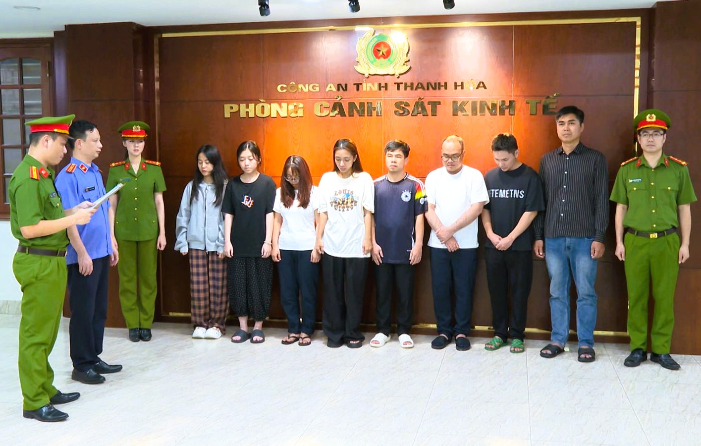 c6ecaf6378abbbd56eec.jpg