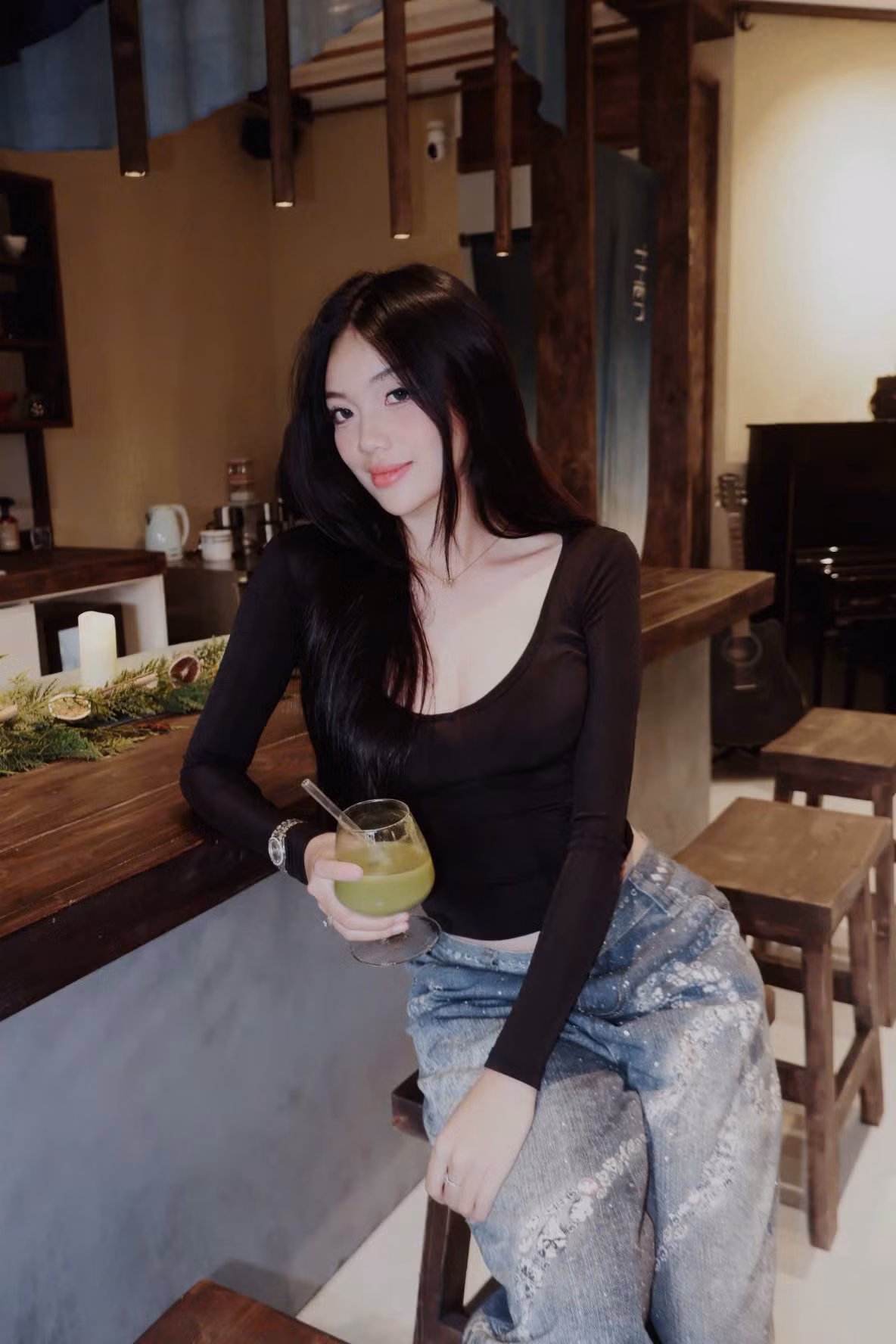 c7a390e3ca6a5569e5f8.jpg
