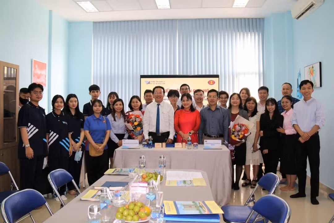 c86f380075e531c58abe.jpg