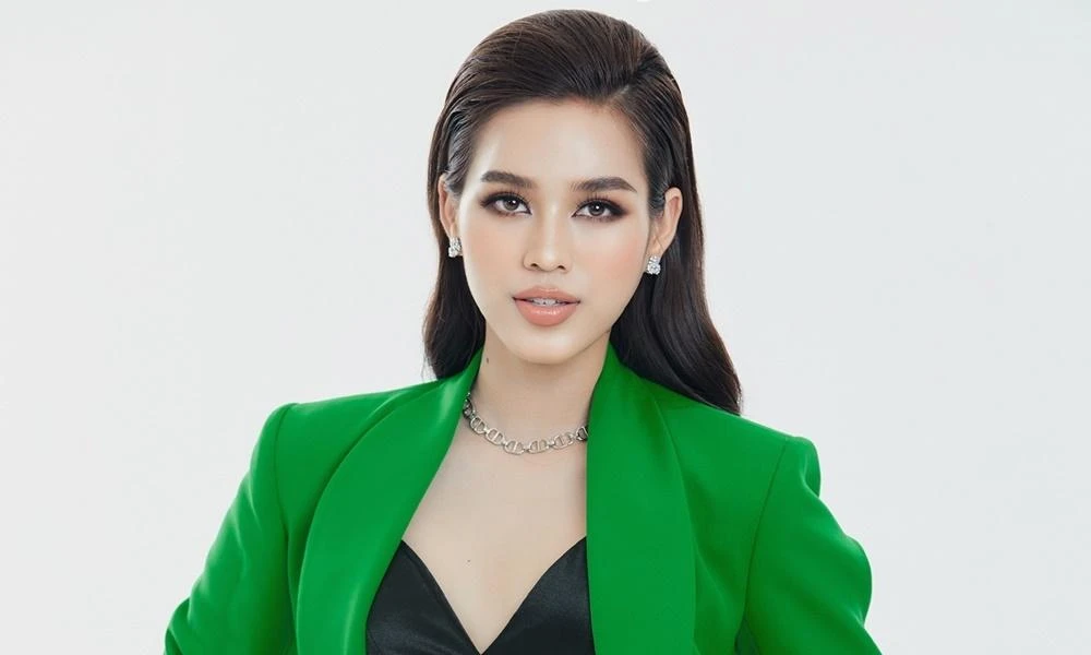Bất ngờ với ngôn ngữ mà Hoa hậu Đỗ Thị Hà chọn khi trả lời phỏng vấn BGK Miss World