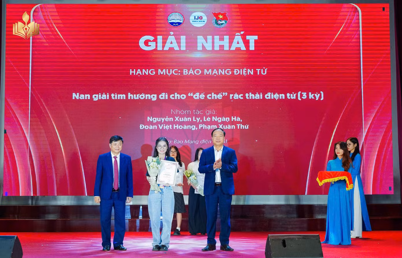 c92b36b52d16c4f3d609.jpg