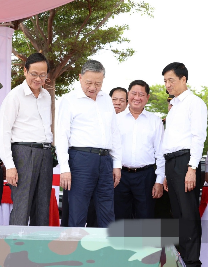 c94e41a0beb1db57bfb9.jpg