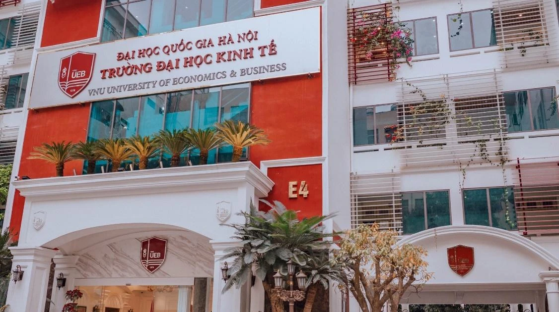 ĐH Kinh tế (ĐHQG Hà Nội) vừa thả thính điểm chuẩn rồi nè!