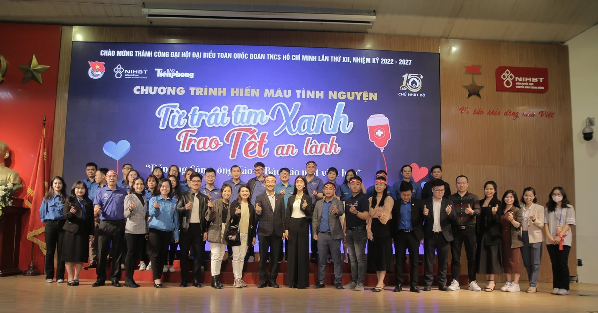 Tiễn ông Công ông Táo kiểu mới: Hiến máu "Từ trái tim xanh – Trao Tết an lành" cực ý nghĩa