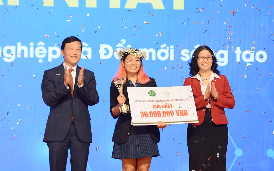 cae53dbe3cc3a156d5d3.jpg
