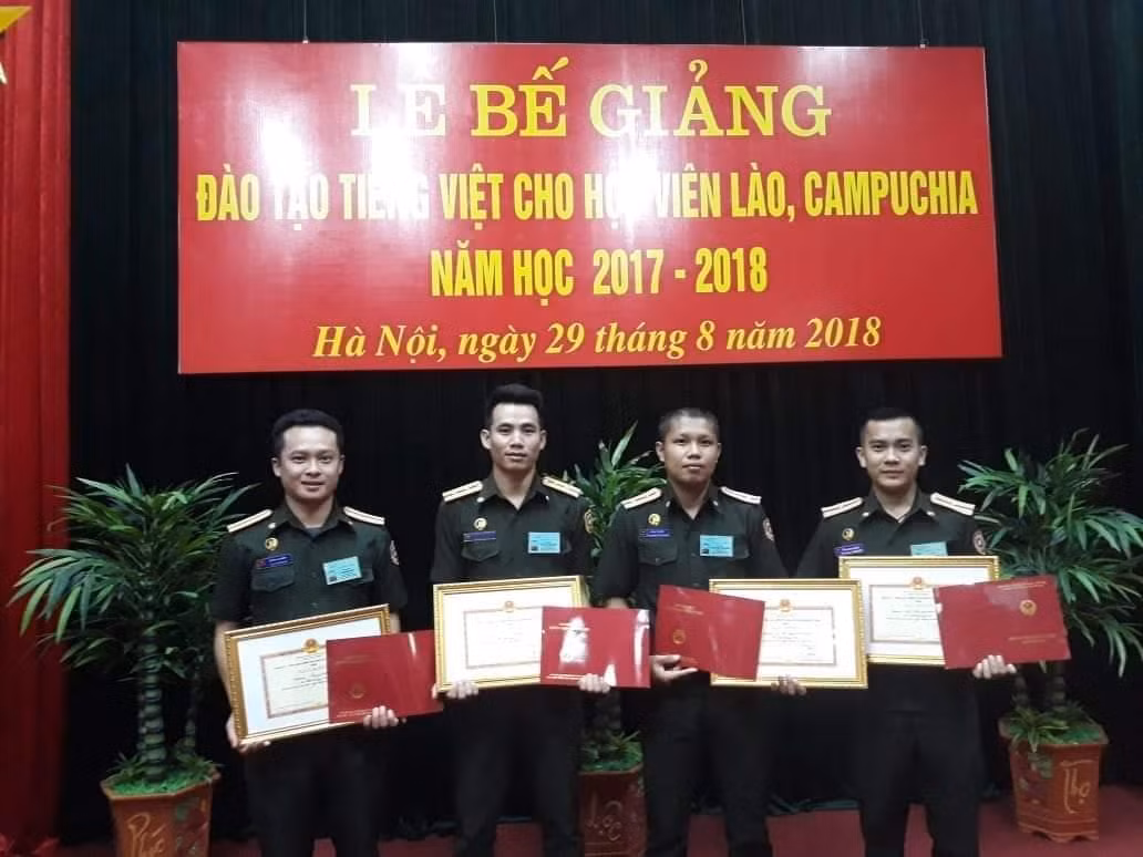 caf2834ba3440fa572f1.jpg