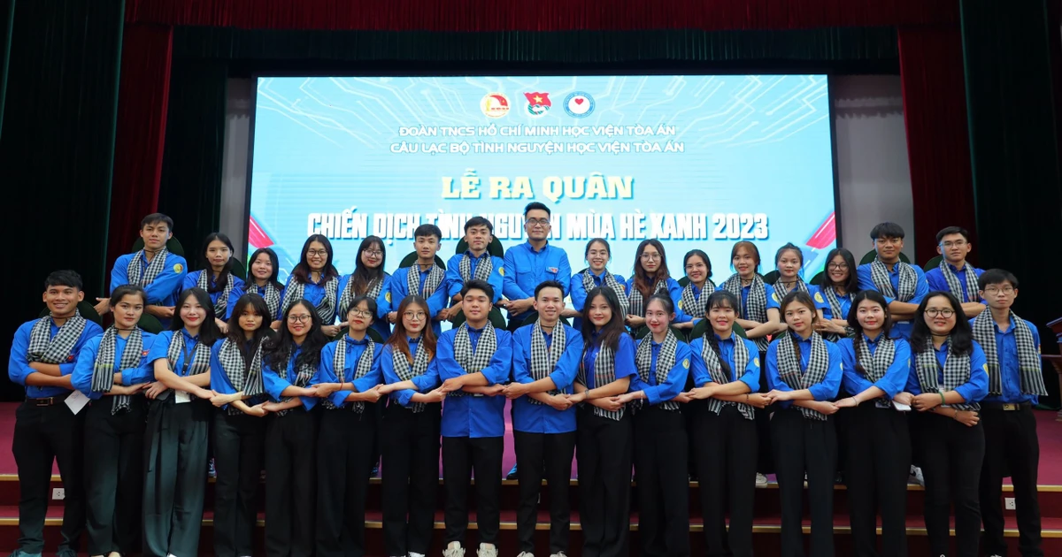 Dấu ấn chiến dịch Mùa hè xanh 2023 của sinh viên Học viện Tòa án - Khi áo xanh tình nguyện thắp sáng cả vùng quê