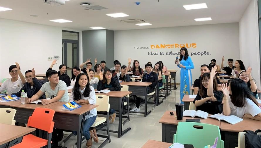 Loạt trường đại học mở rộng cửa cho thí sinh đặc cách tốt nghiệp, cơ hội vàng giữa mùa dịch!
