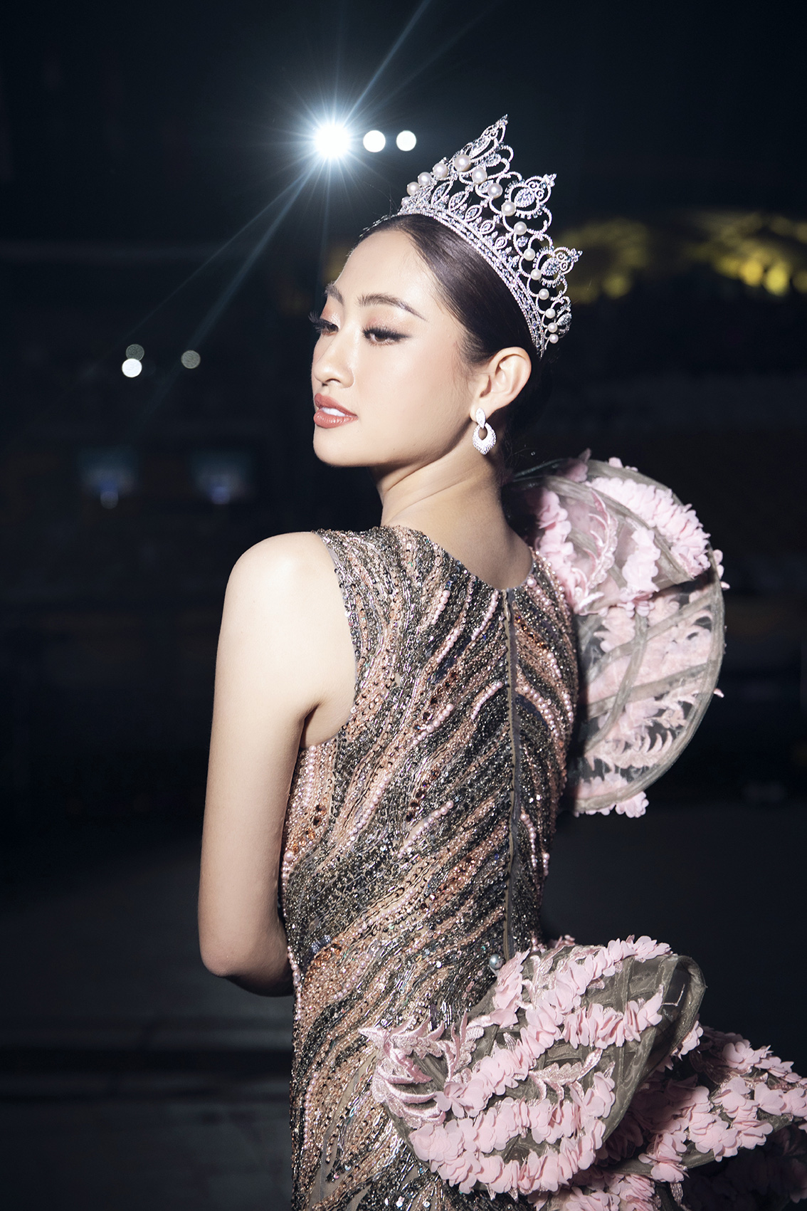 cbb6700d5ab513eda609.jpg