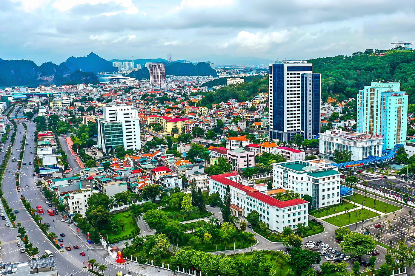 Quảng Ninh chạy nước rút để thành TP trực thuộc Trung ương, tốc độ tăng trưởng "bá đạo" dẫn đầu cả nước!