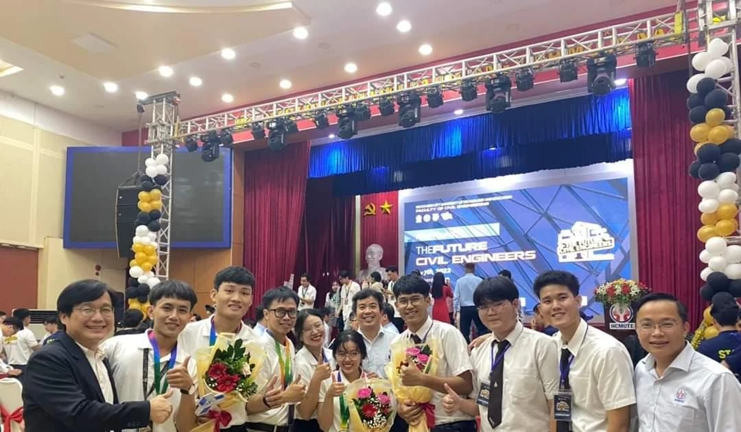 Sinh viên Bách khoa ẵm trọn Quán quân 'The Future Civil Engineers 2022' cực xịn