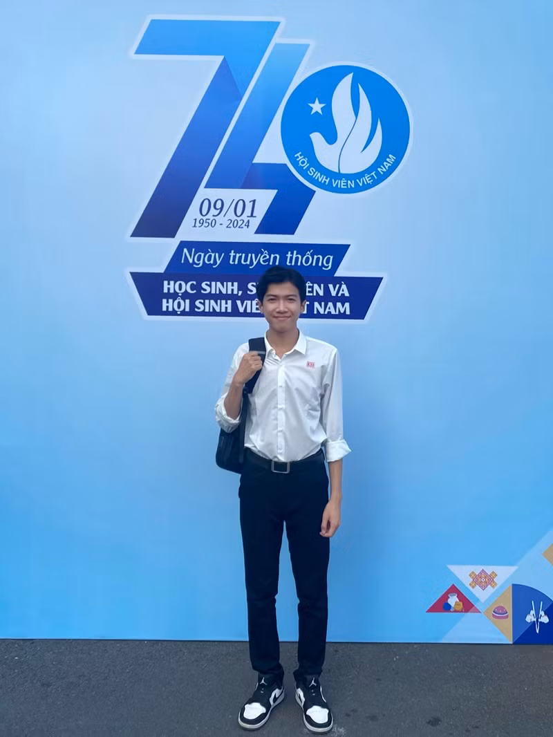ce8661dfad7b1934c7ce.jpg