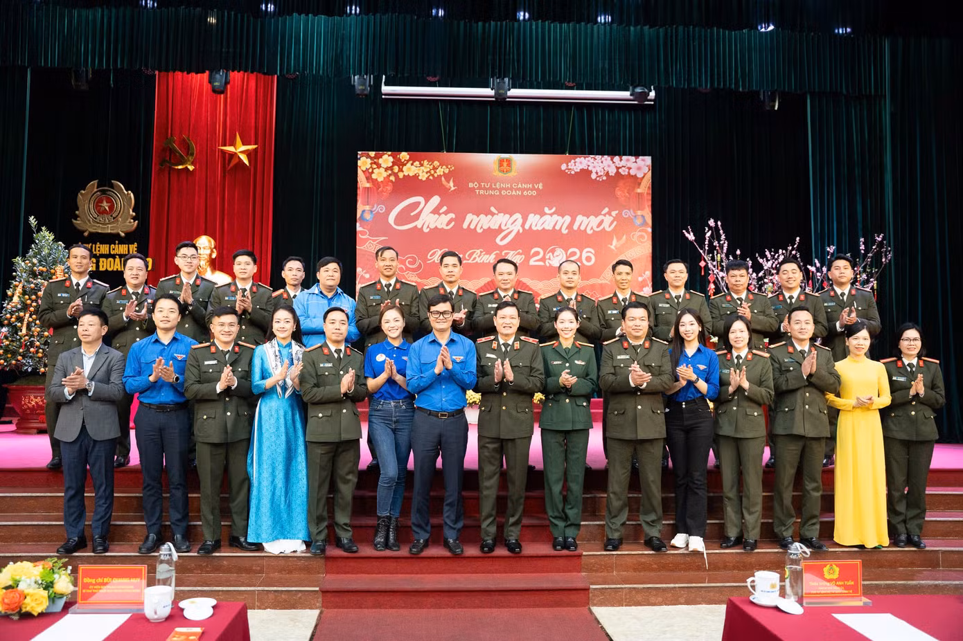 ceb84c71cf62bdc76acd.jpg
