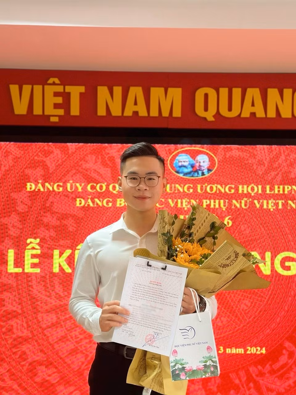 cecee94d894a856cf829.jpg