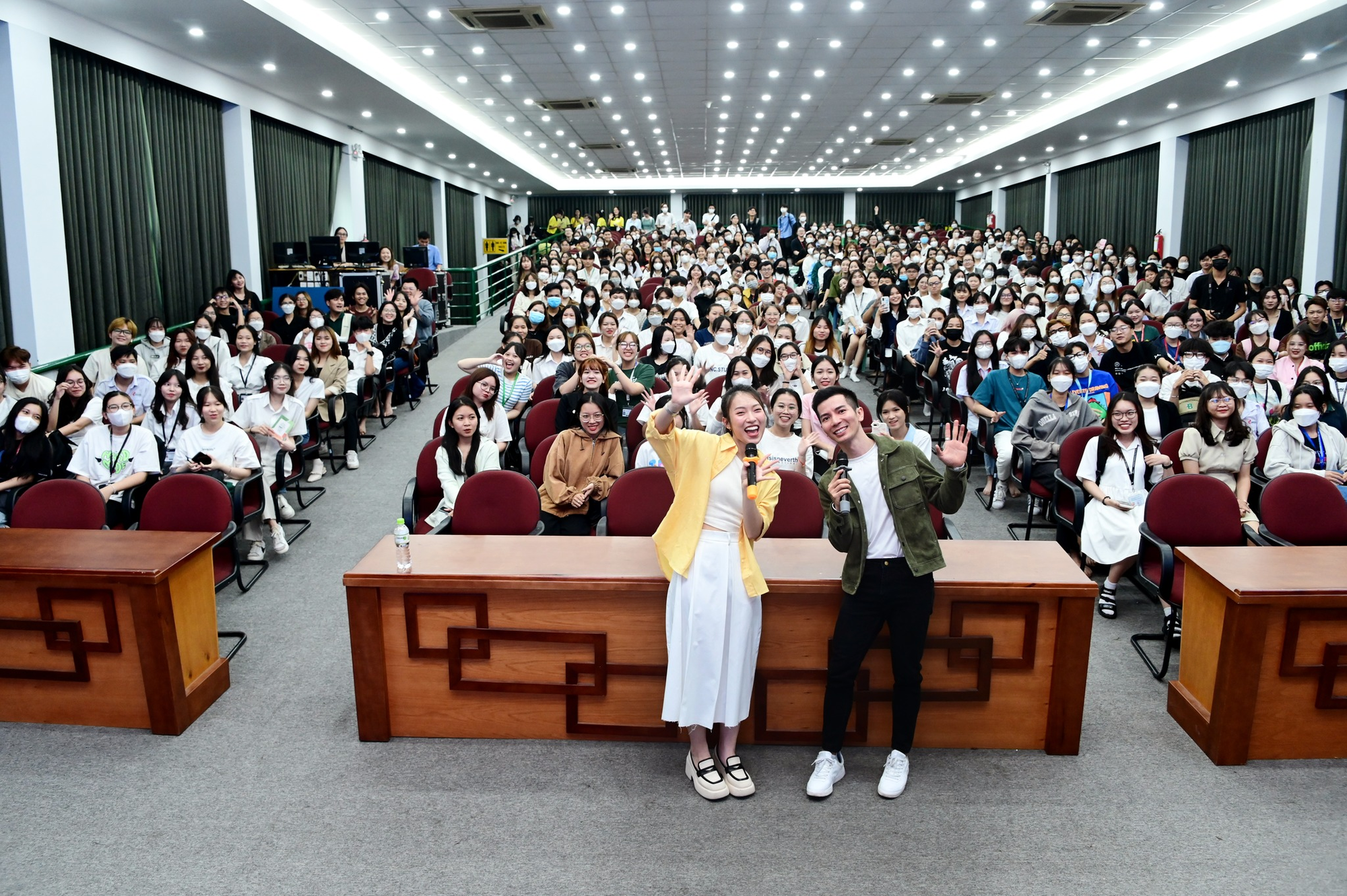 cef3615fce998729cde4.png