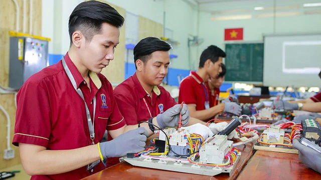ĐH Nguyễn Tất Thành thả điểm chuẩn học bạ rồi nèeee