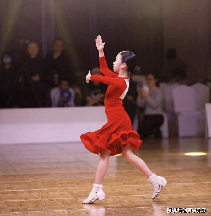 cfaf6ad83c94b0a33074.jpg