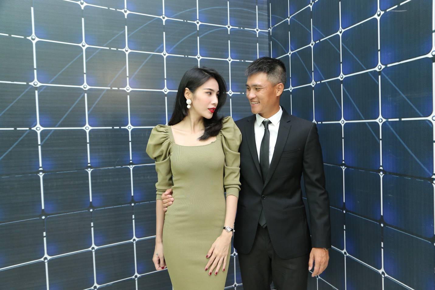 cfaf9862d12715fb0900.jpg