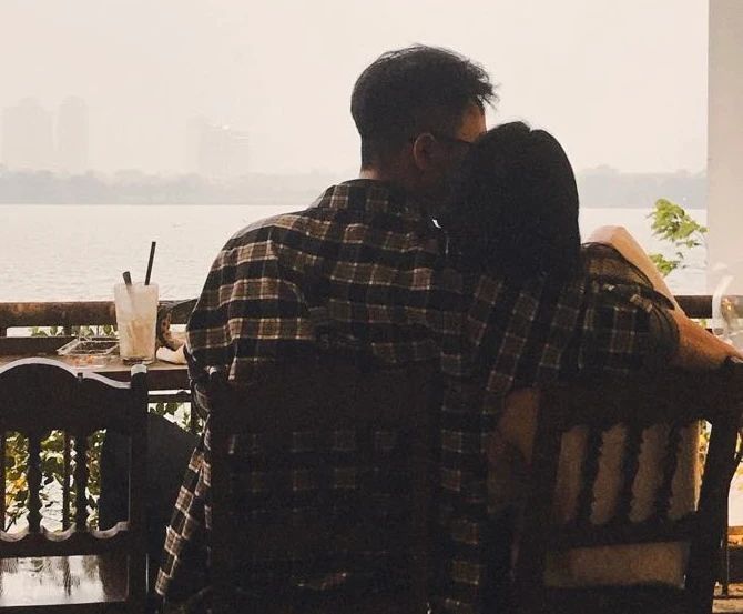 Giới trẻ khóc thét vì 'tình phí' thời bây giờ đắt không tưởng