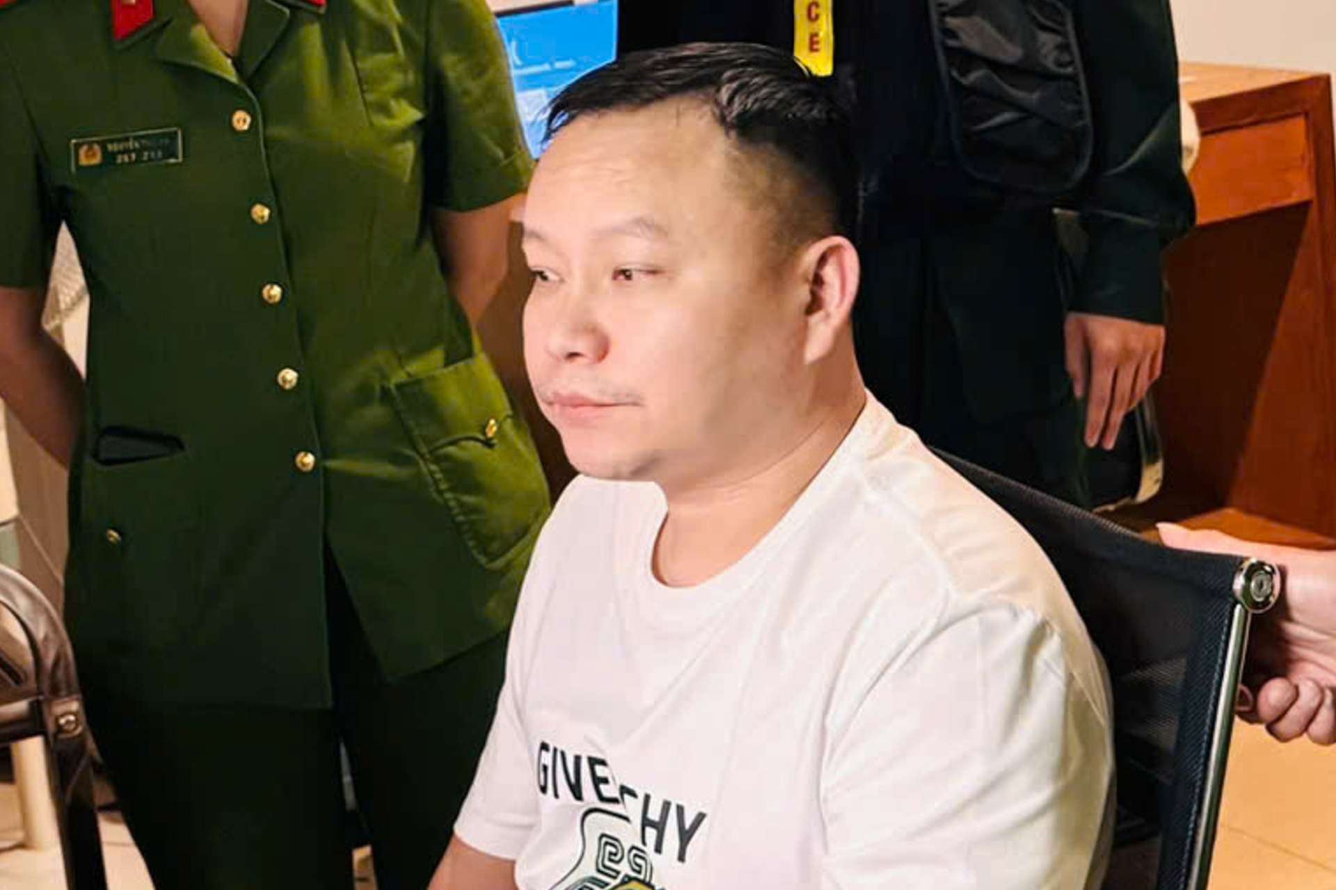 d01d1bf98c244a1abf97.jpg