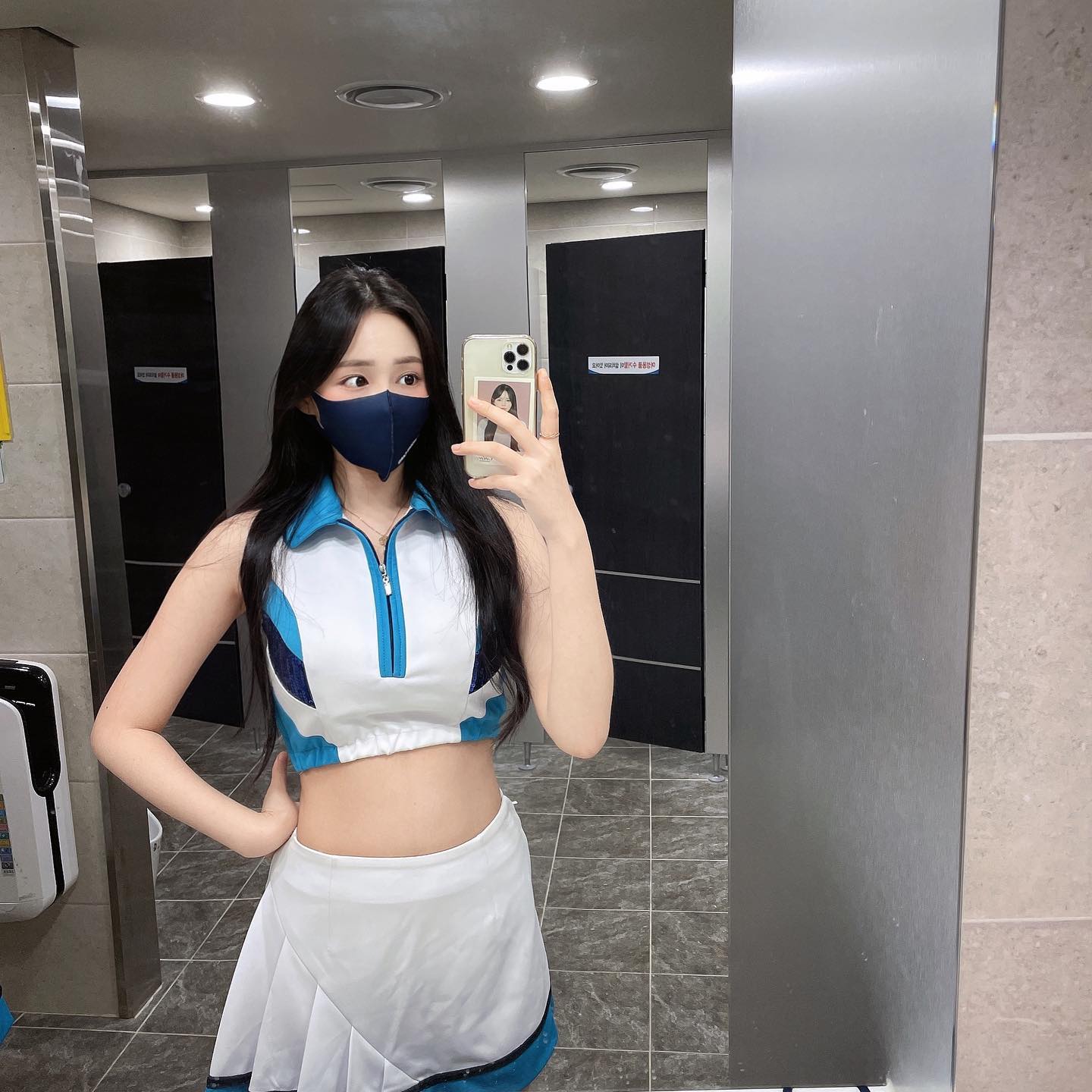 d04b2c1df4d3cc2acad6.jpg