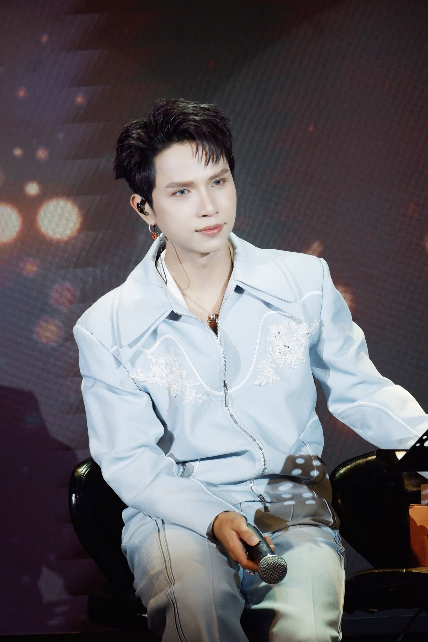 d05280bebb86cc675b6b.jpg