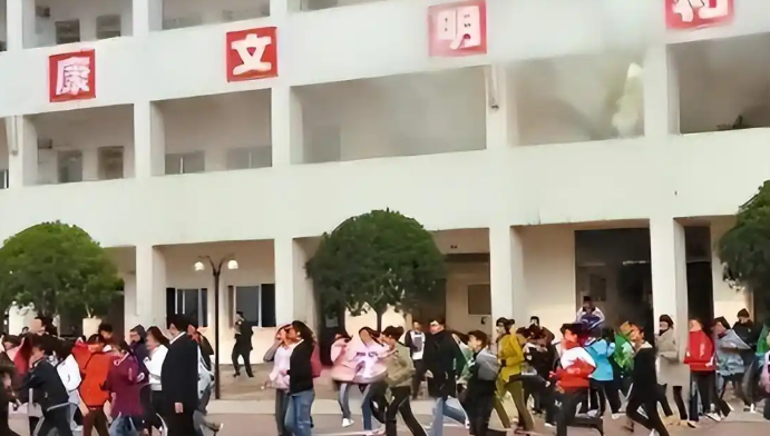 d0cb2b902215a1df1f76.png
