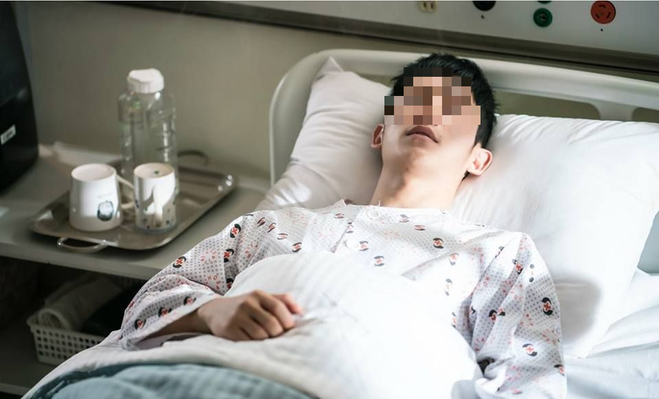 22 tuổi nhận "án tử" ung thư dạ dày giai đoạn cuối, chàng trai òa khóc: "Giá như mình không xem nhẹ 2 dấu hiệu này..."
