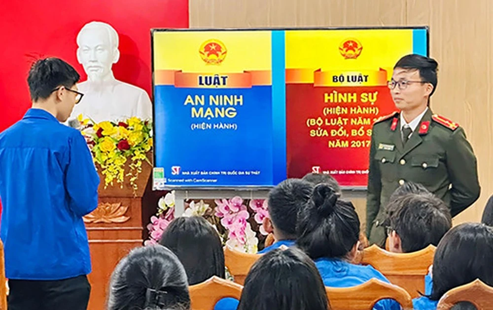 Gen Z làm "chiến binh mạng" - Khi mỗi bạn trẻ đều là gatekeeper chống fake news ️