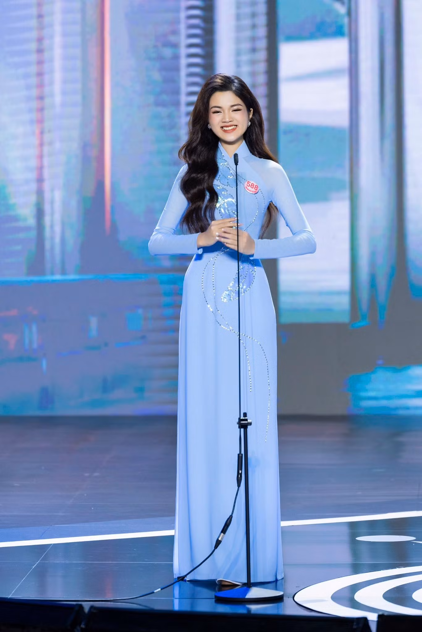 d1a876e2597d242ab6a6.jpg