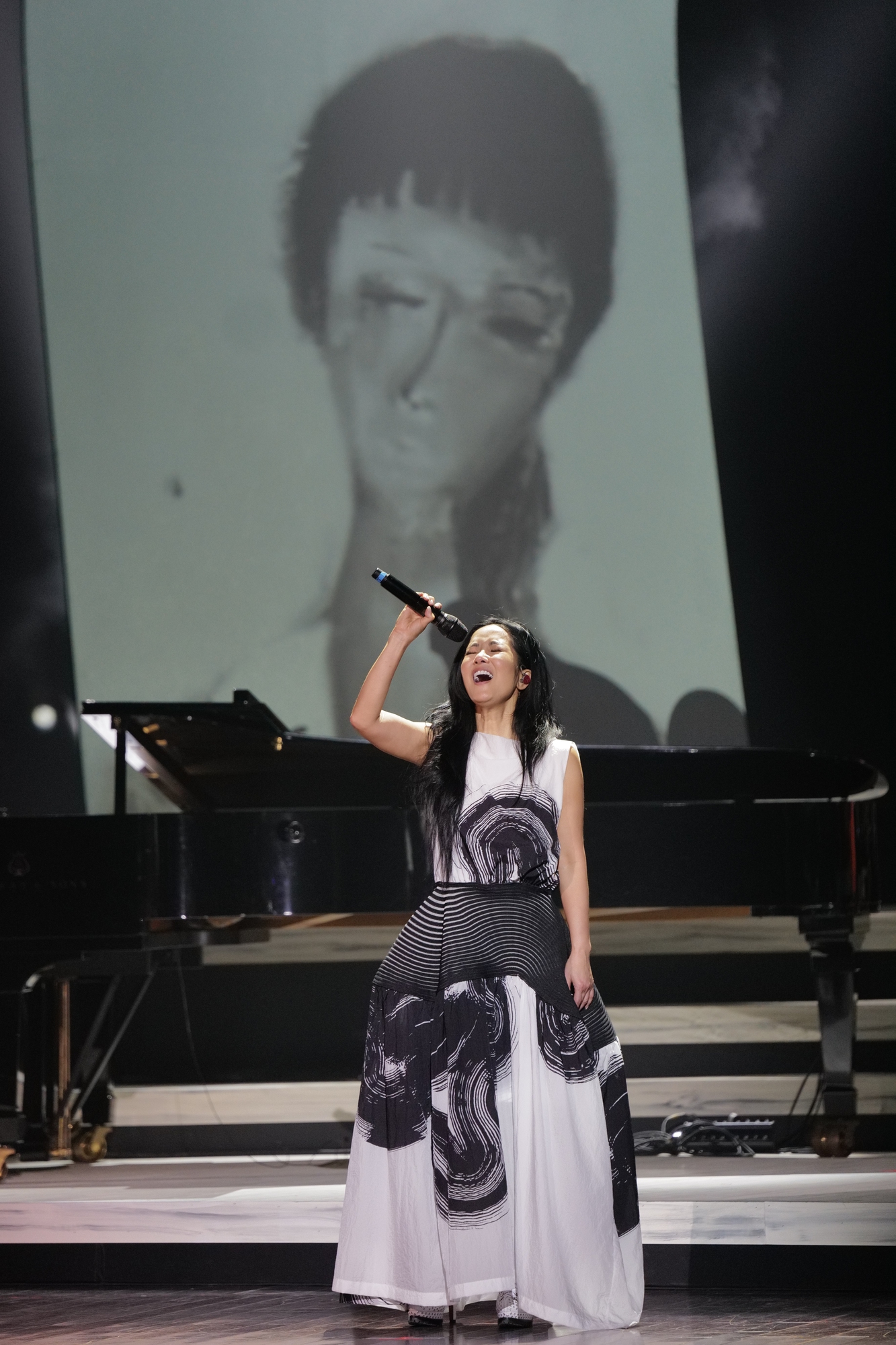 d1e19a1d34d29d018d78.jpg