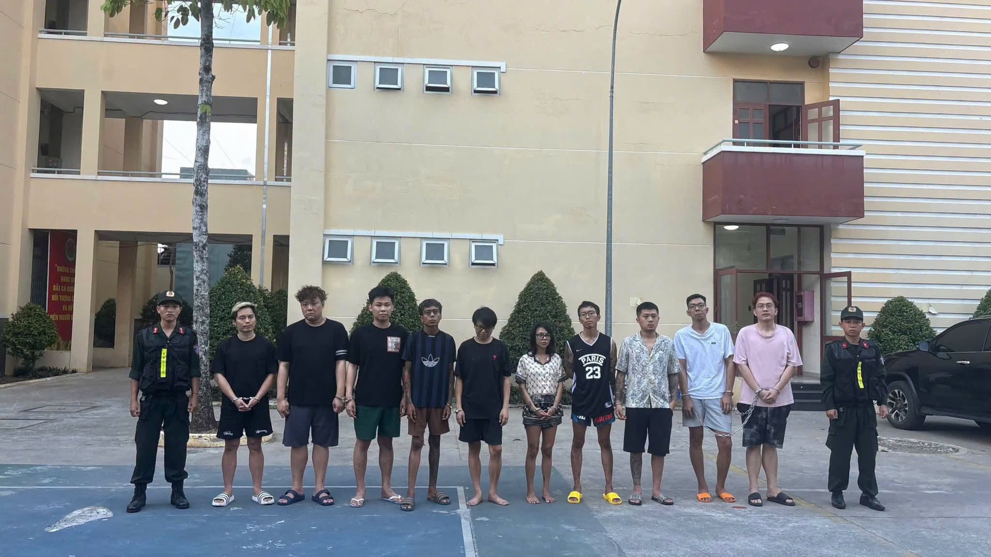 d1e2dda813cde6a8d557.jpg
