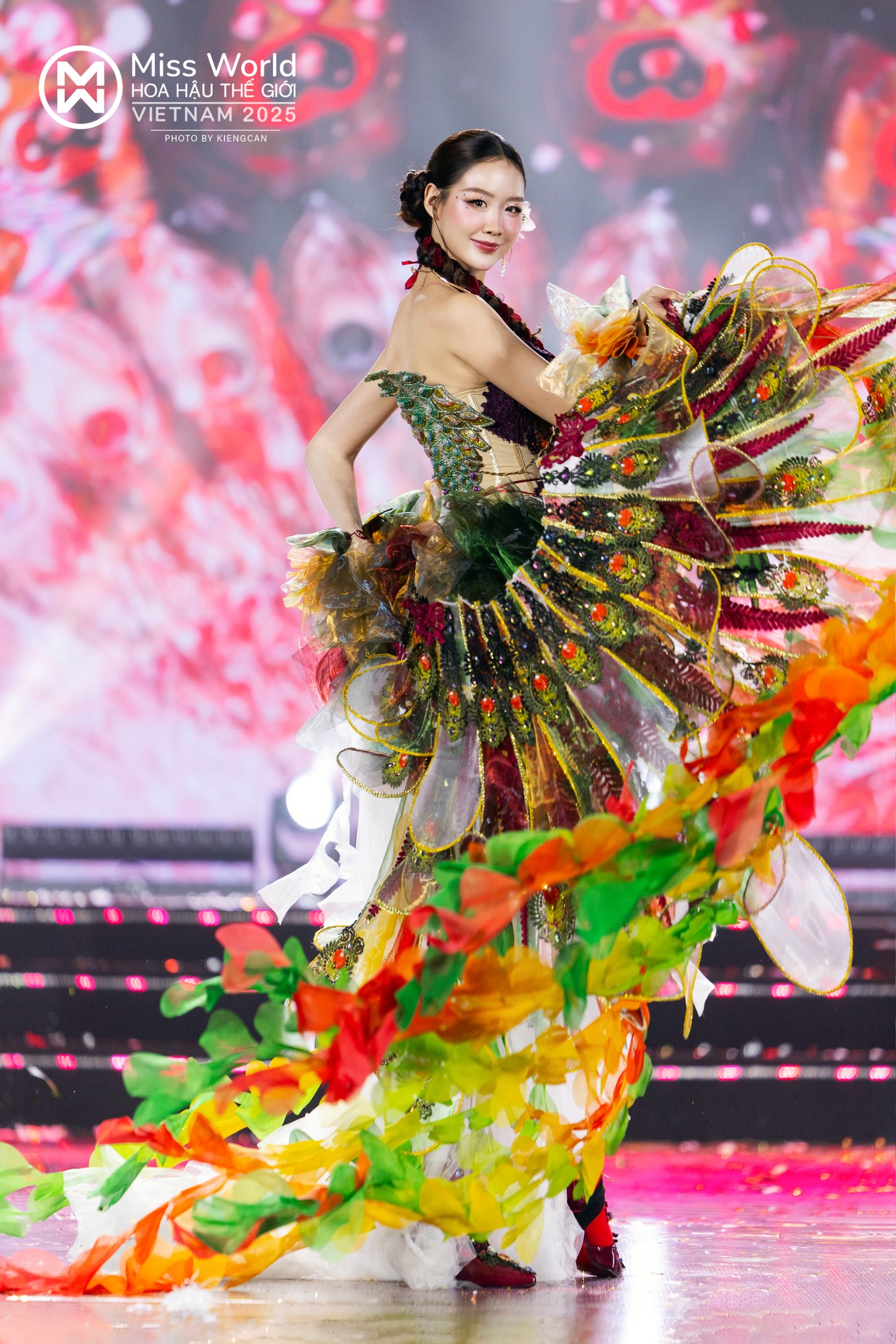d2b7f90b9103ff83c8ef.jpg